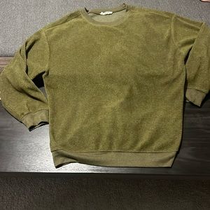 Women’s sweater size L